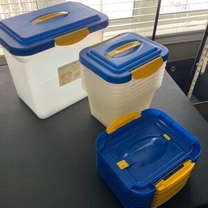9 Carry Containers with removable Lids